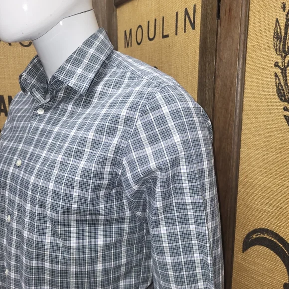 Hugo Boss Men's Plaid Button-Up Shirt, 15.5, Sharp Fit - Picture 3 of 7